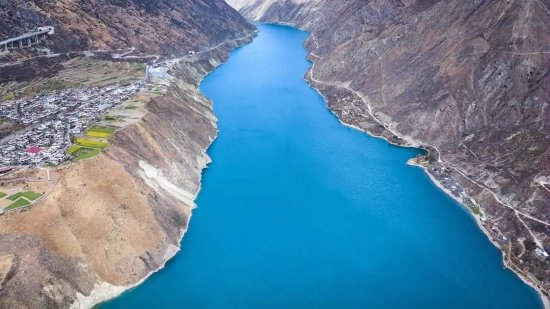 ▲航拍大渡河 资料图 据IC photo