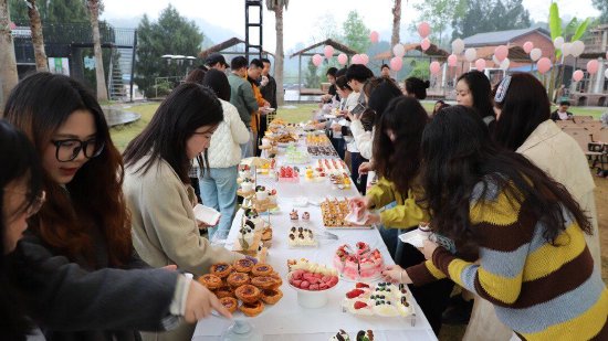 甜蜜早餐开启暖心幸福时刻