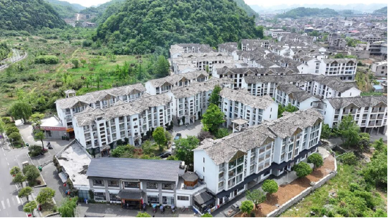 天龙旅居避暑小镇&nbsp;桂传念 摄