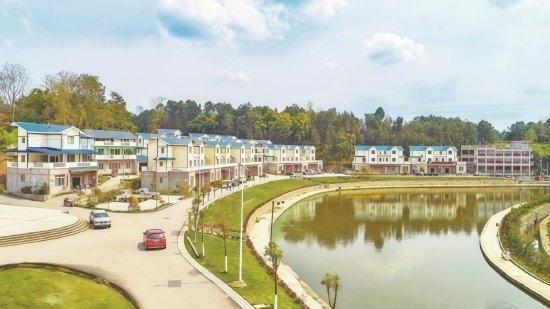 五桂村村貌。 （大竹县庙坝镇供图）
