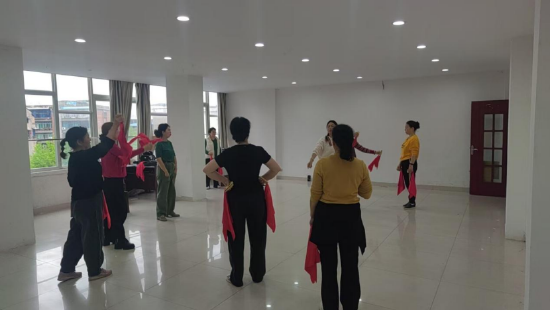  “巴山妹子”学习中心情景剧排练现场