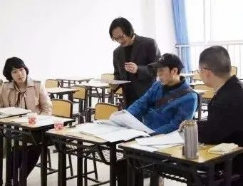 学科特级教师为课程建设把关