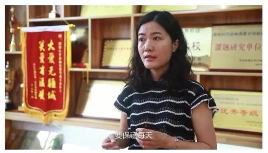 “ 陪孩子写作业抓狂?老师建议来了!丨微街拍 ”