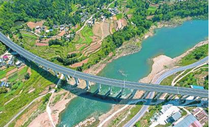 巴萬高速通江河特大橋
