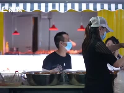 成都主题夜市街带你解锁夜色下的烟火气