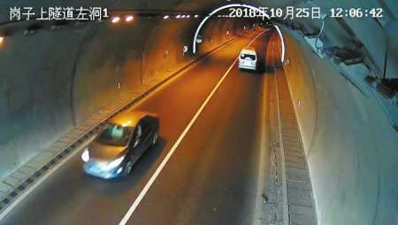 余某驾车逆行近33公里,经过了5个隧道。