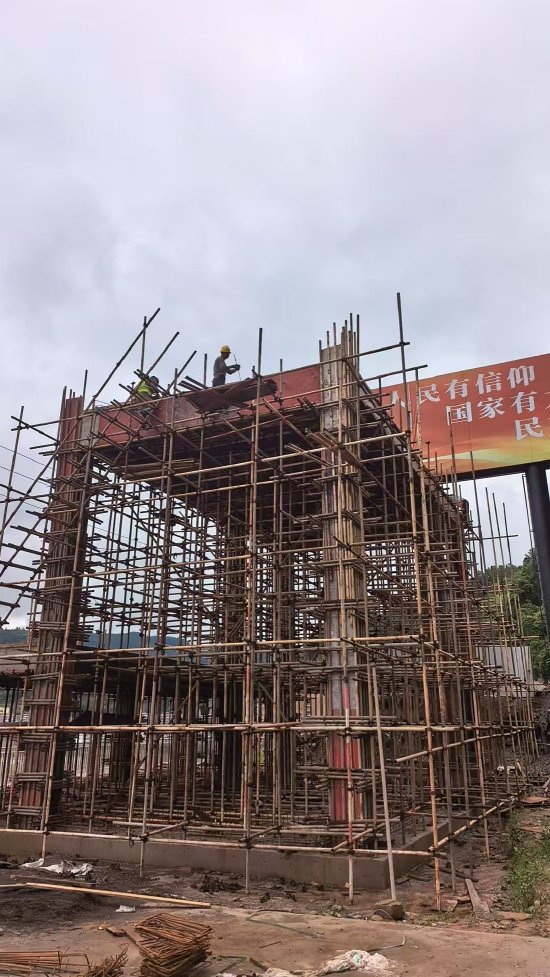 达州市通川区城镇生活垃圾分类及收转运体系建设项目（江陵垃圾中转站）现场