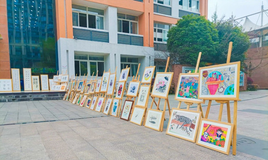 苏辙小学学生艺术作品展示