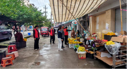  大树镇宝丰社区解决占道经营问题