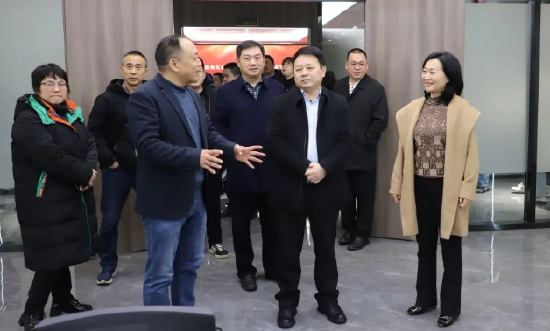 吴斌一行考察学习通川区政协经济界委员工作室