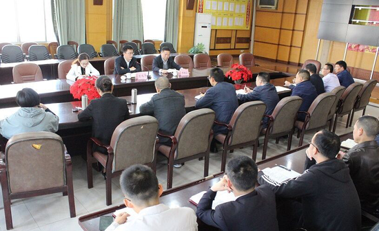 巴州区教科体育局到巴中二中调研高中教育工作