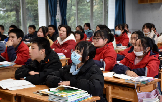 高中学生代表黄惜冉