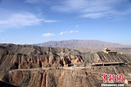 资料图。图为甘肃武威亥母寺遗址全景（东—西）。 甘肃省文物考古研究所供图