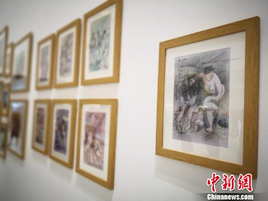 图为罗中立手稿作品。 钟欣 摄