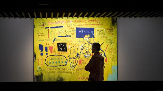 伦敦巴比肯中心(Barbican Centre)的“巴斯奎特:真正的轰动”(“Basquiat: Boom for Real”),图片来巴比肯中心网站