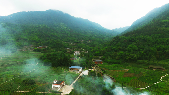 航拍戴河村