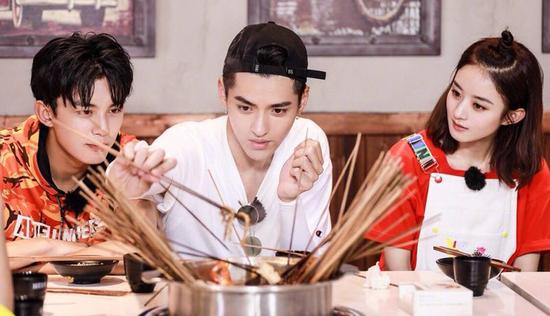 来哦!好吃到惨明星也喜欢的签王之王串串店周