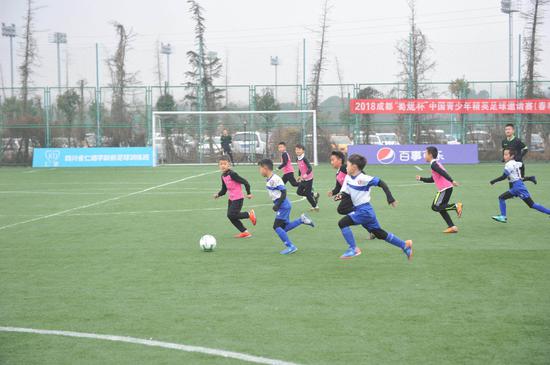 2018成都蜀龙杯中国青少年精英足球邀请赛开