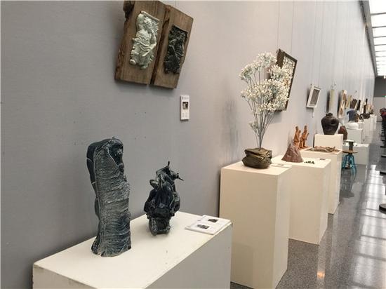 第五届中国西部陶艺双年展开幕280件陶艺作品亮相四川美术馆
