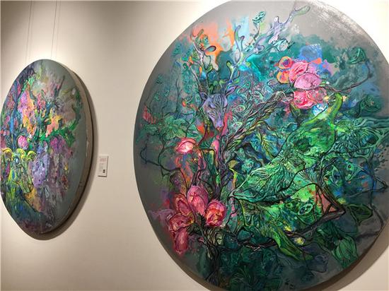 牟珊油画作品展现场