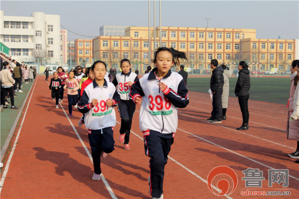 东营区第三中学第六届冬季长跑比赛成功举办