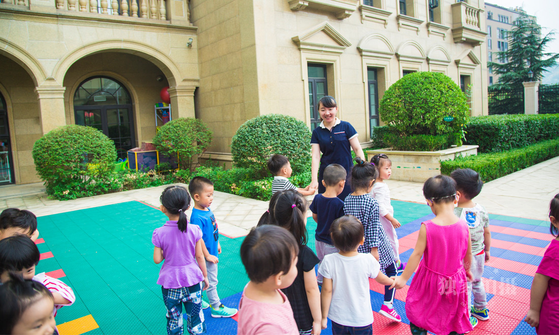 济南大地幼儿园教师一日工作侧记|拥有一颗一