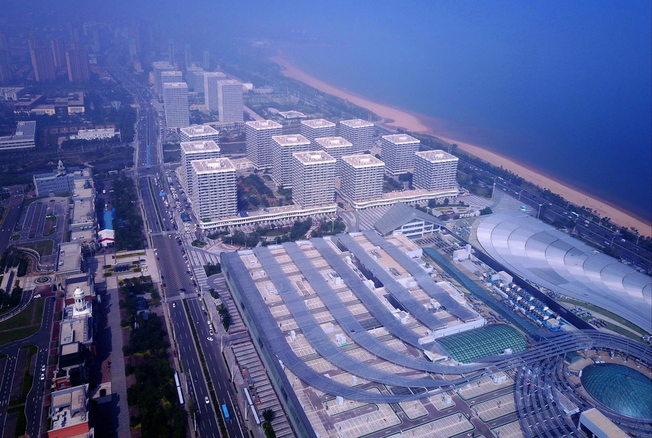 经济发展总量最大的自贸区_经济发展图片
