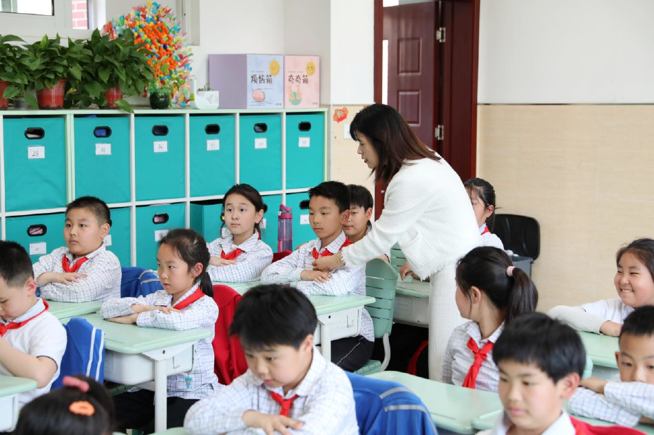 校园教育故事 a71f-115cf5f345f4c45d78f0d627beb4ea6d.png