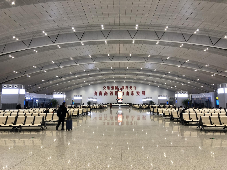 济南东站夜景