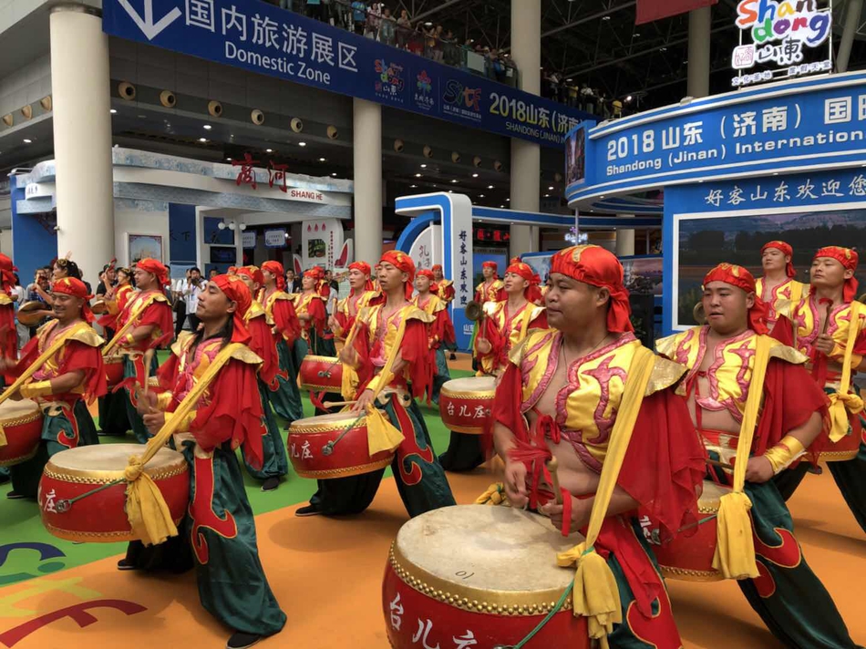 全区总面积538.5平方公里，辖5镇1街，211个行政村（居），总人口30万人。素有“山东南大门”之称，是震惊中外的台儿庄大战发生地。