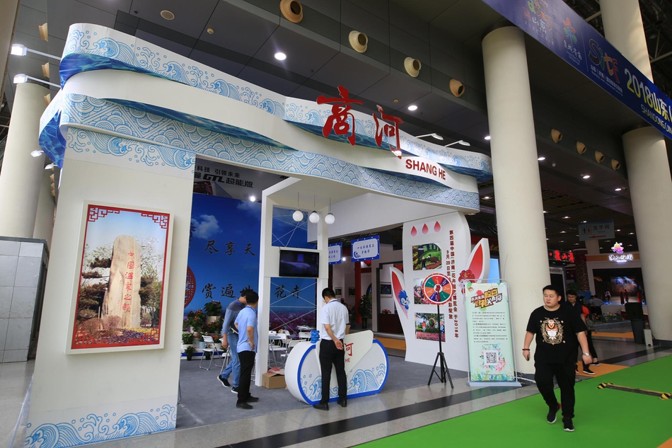 在专业洽谈区内，可与国内外参展商一对一、面对面洽谈合作细节；展台现场，文艺表演、互动游戏持续不间断