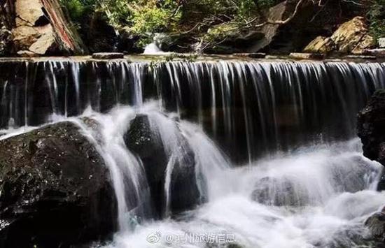 邹平鹤伴山,图片来自滨州旅游信息(滨州市旅游局)官方微博。