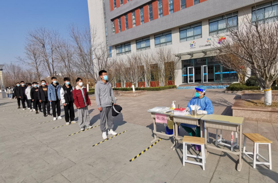 潍坊职业学院开展核酸抽检