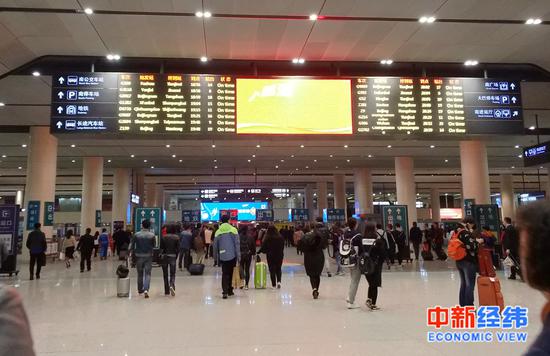 北京南站 中新经纬熊家丽 摄
