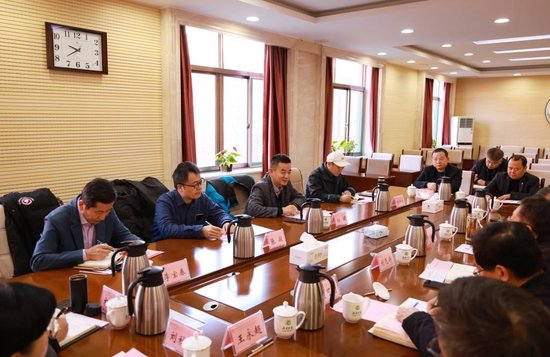 至圣孔子基金会到济宁学院洽谈对接2024年海峡两岸孔子文化春会