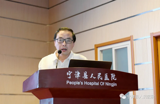 胃镜室主任 吴书勇