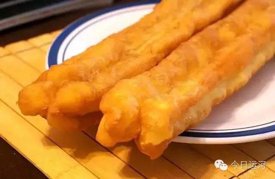 披萨 VS 谢家馅饼等等,陷到底该在里在外?