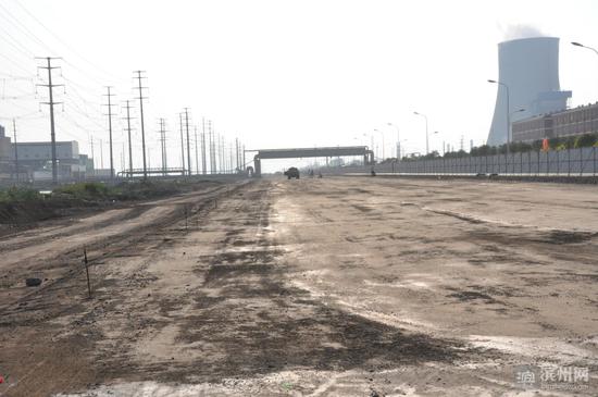 也是北海经济开发区道路网的骨架,是连接东风港,滨州港及开发区的