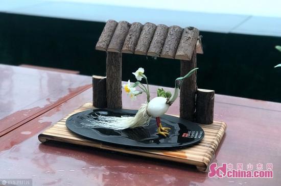 水仙花是中国十大名花之一,是福建省省花、漳州市市花。