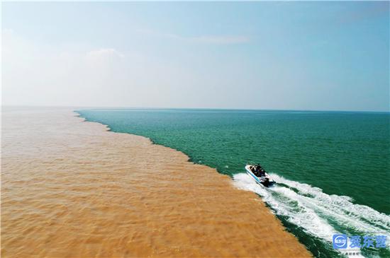河海交汇