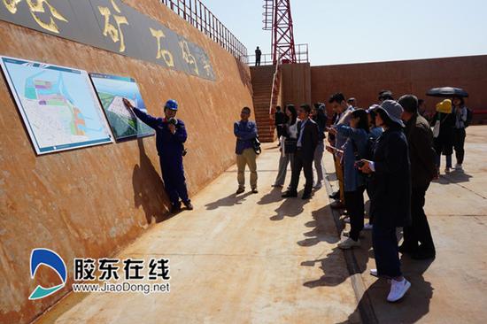 “媒眼看烟台·聚焦现代物流中心建设”全国媒体烟台行走进烟台港西港区