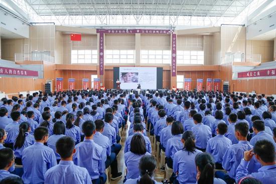 济南大学城实验高级中学北大导师课程开班了-