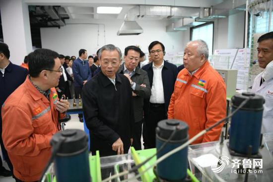 鲁西化工:打破国际垄断!首家掌握光气法聚碳酸酯技术的中国企业