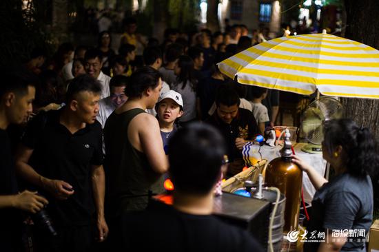夜游济南有啥新去处?小南湖夜市了解一下
