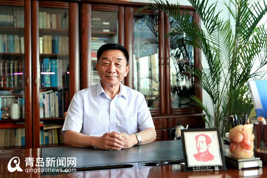 青岛德盛机械制造有限公司董事长孙佩璋。