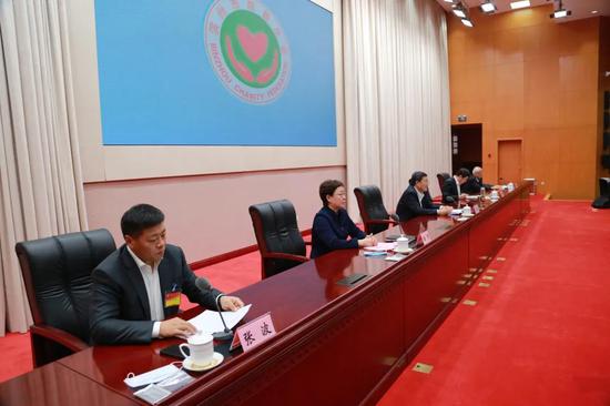 滨化老总_滨化郭丰梁照片(3)