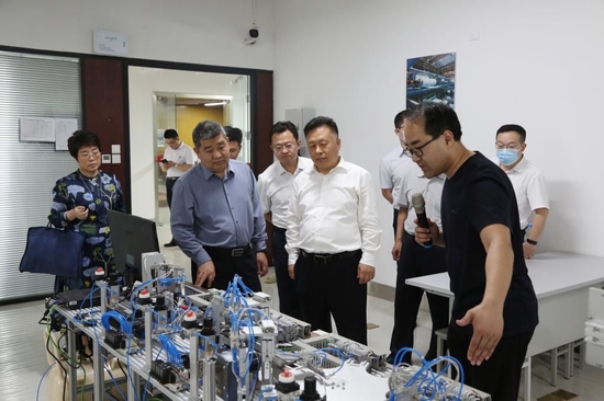 调研山东省智能制造公共实训基地