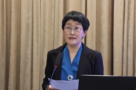 學科辦主任魏冰玉主持