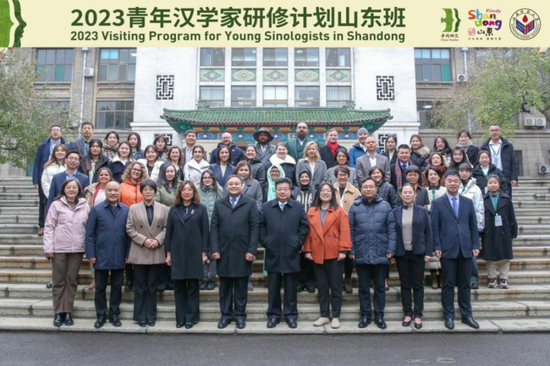 ▲2023年11月11日,文学院主办2023青年汉学家研修计划山东班