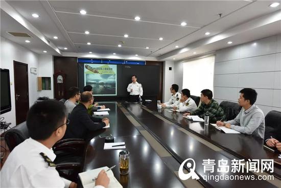 通过组织业务培训,深化海上交管研究学习机制。